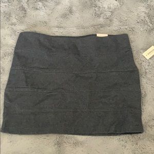 Grey stretchy skirt